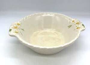 Vintage Metlox Sculptured Daisy Poppytrail Serving Bowl with Handles 9” Calif
